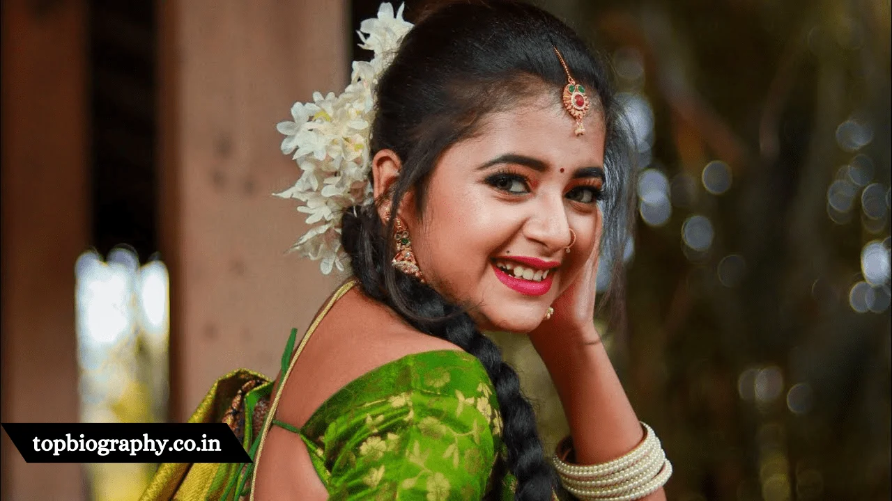 Rashi Shinde Biography Rashi Shinde Biography