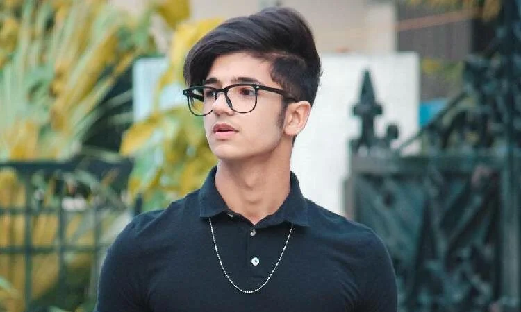 Tarun Kinra Biography